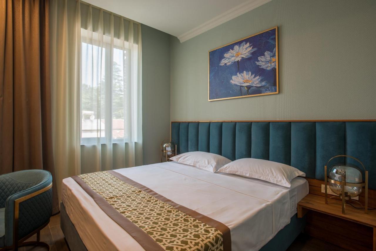 Grand Opera Hotel Kutaisi Eksteriør bilde