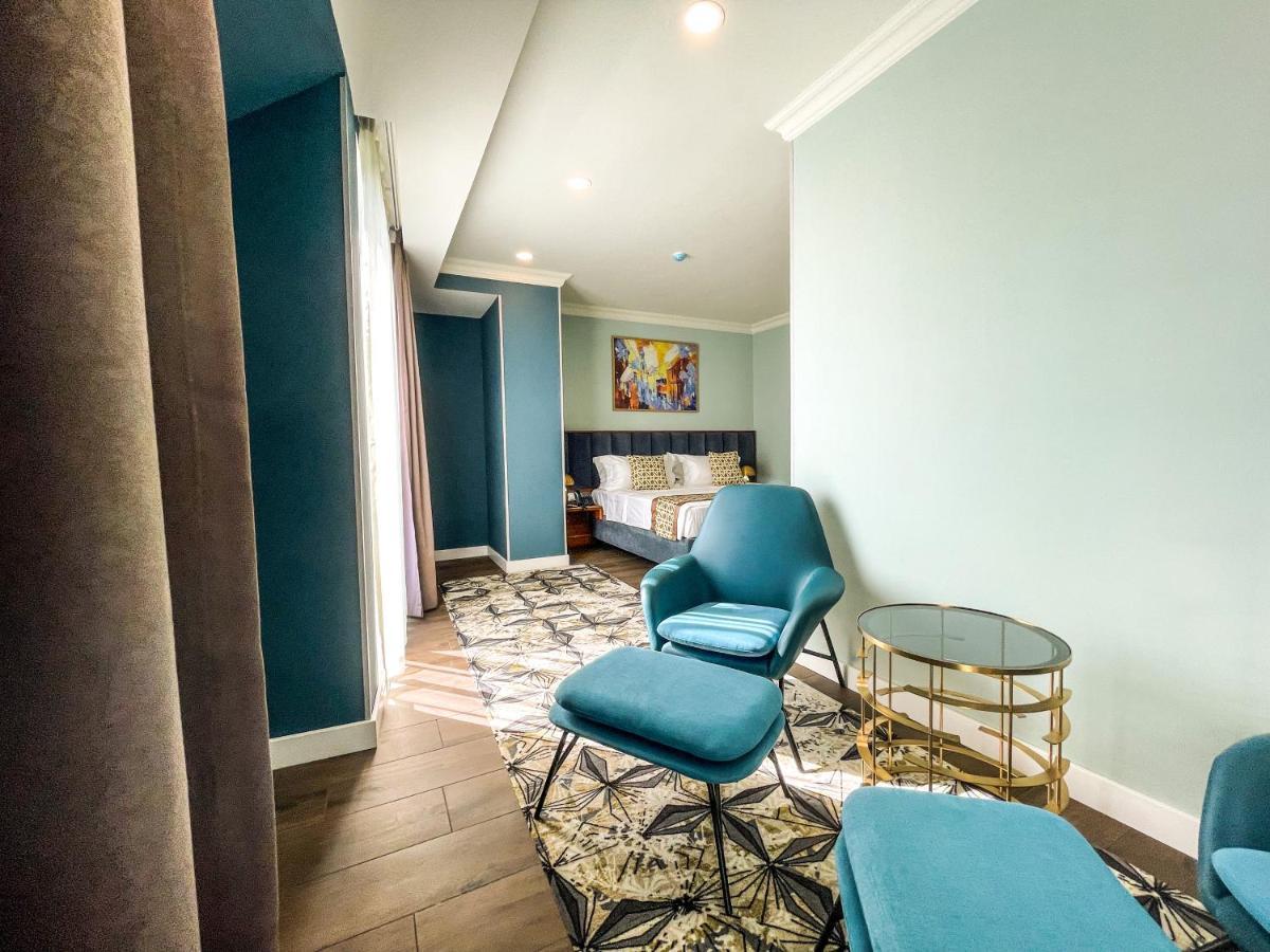 Grand Opera Hotel Kutaisi Eksteriør bilde